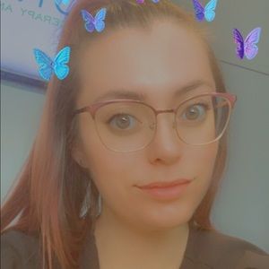 Meet your Posher, Julia